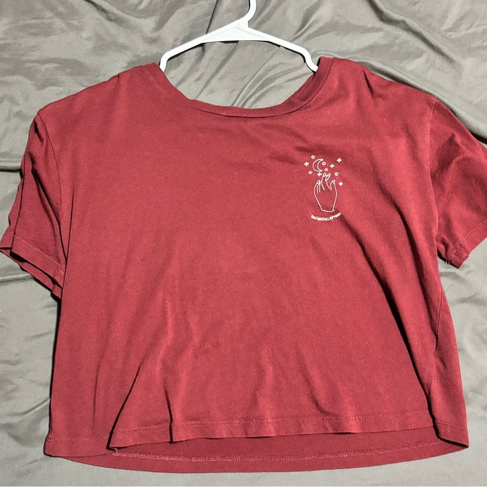 Women's Maroon Graphic Crop Top